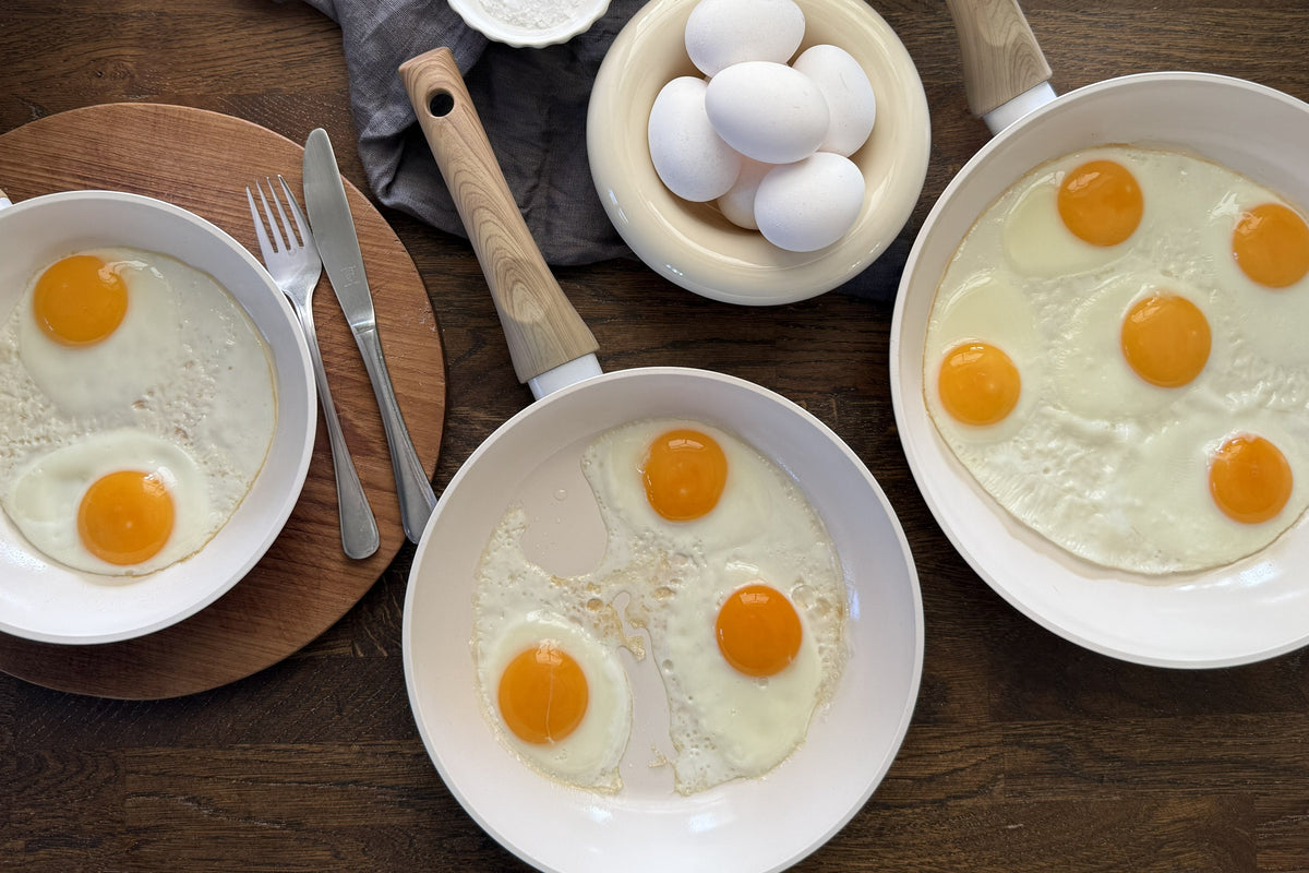 Ei bakken in Cook & Pan antiaanbakpan