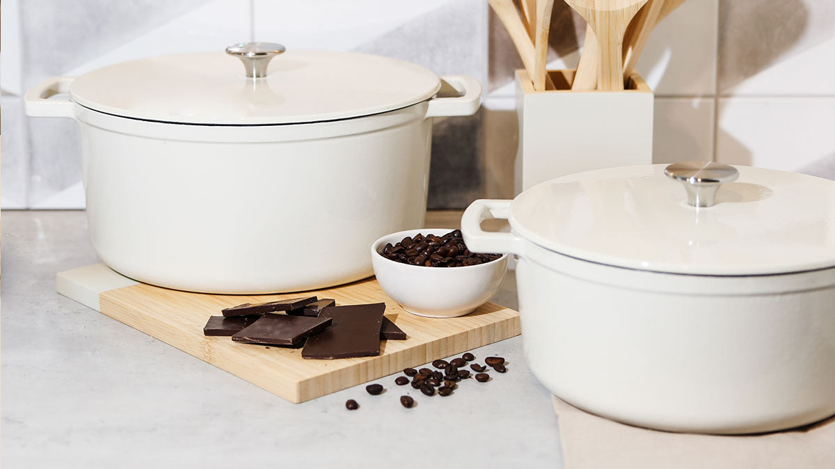 Wat is geëmailleerd gietijzer?