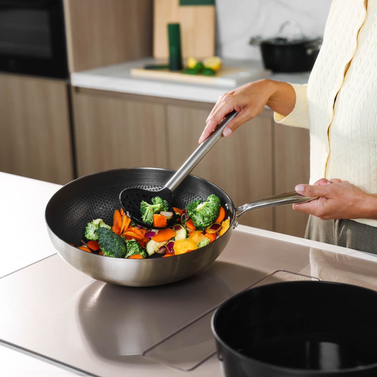 Poêle wok Honey 30 cm