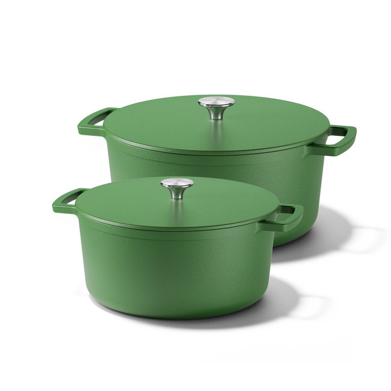 Go Green gietijzeren braadpannenset met twee groene pannen en bijpassende deksels