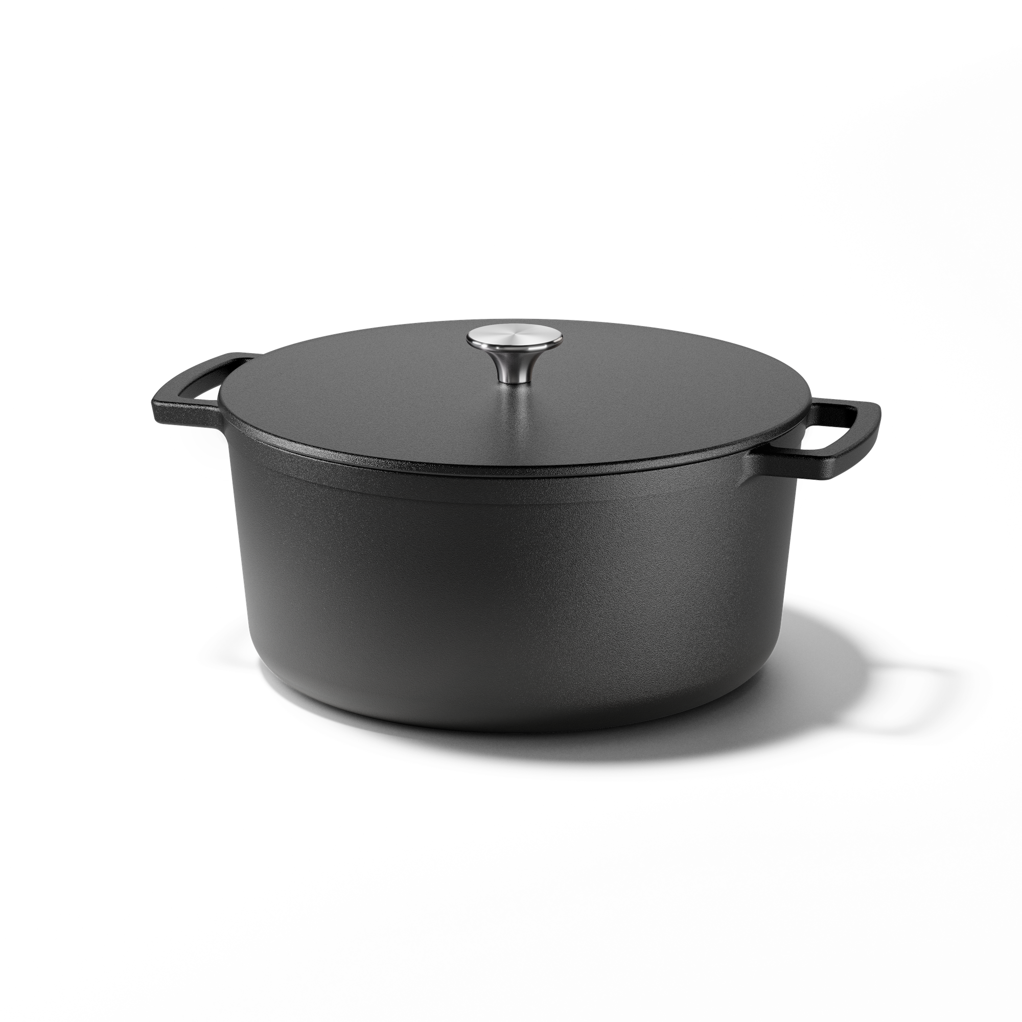 Cocotte Signature en fonte, 24 cm, en fonte noire avec couvercle assorti et poignée bouton.
