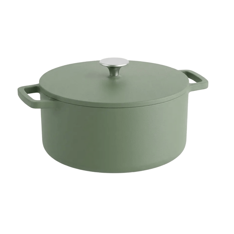Cocotte en fonte verte de 28 cm avec couvercle et bouton couleur argent, capacité 6,5 litres.