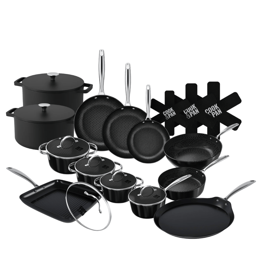 Batterie de cuisine noire de 15 pièces avec revêtement antiadhésif, couvercle en verre et poignées en métal.
