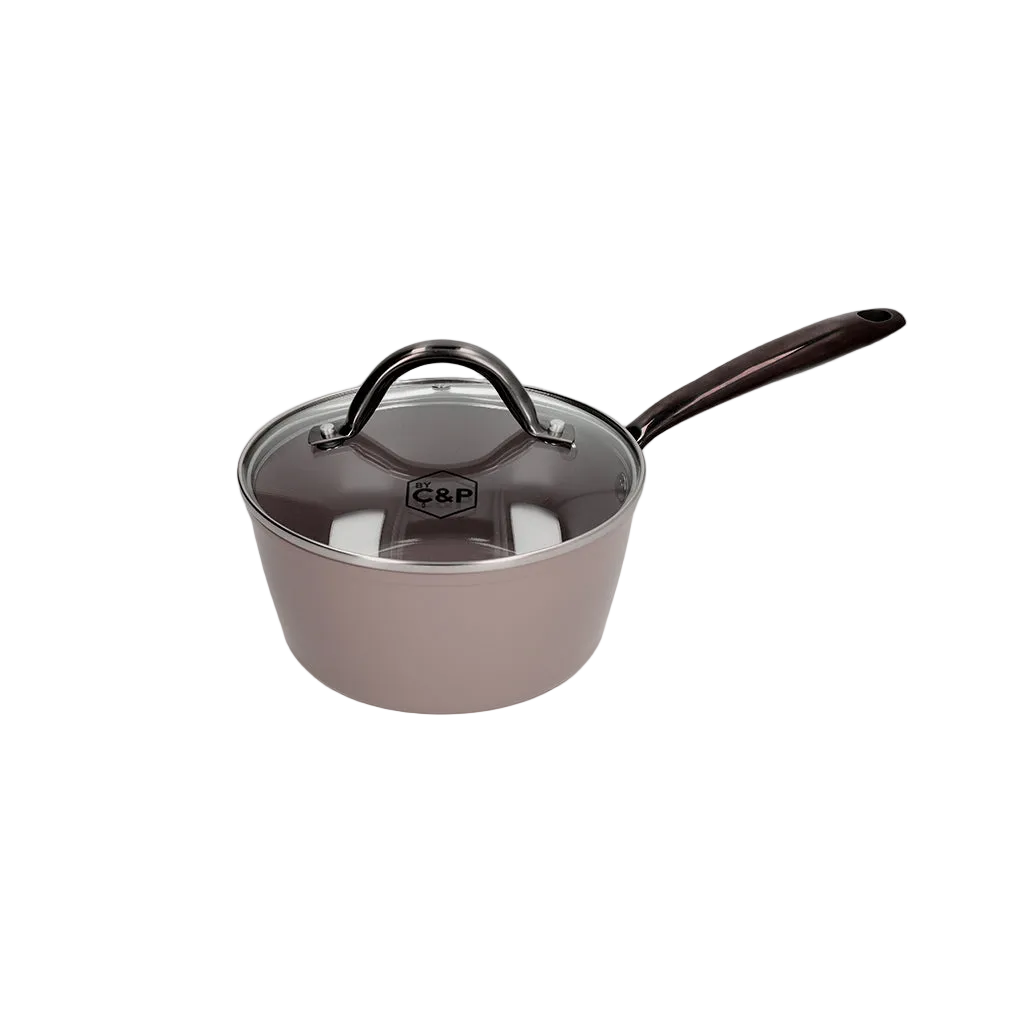 Taupe saucepan of 18 cm with black handle and glass lid with steam vent.