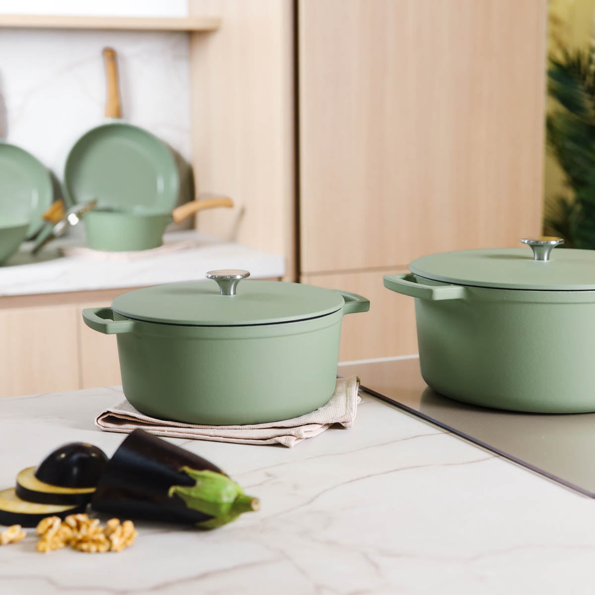 Nadia Loves C&P Gusseiserner Bräter 24 cm - 4 Liter