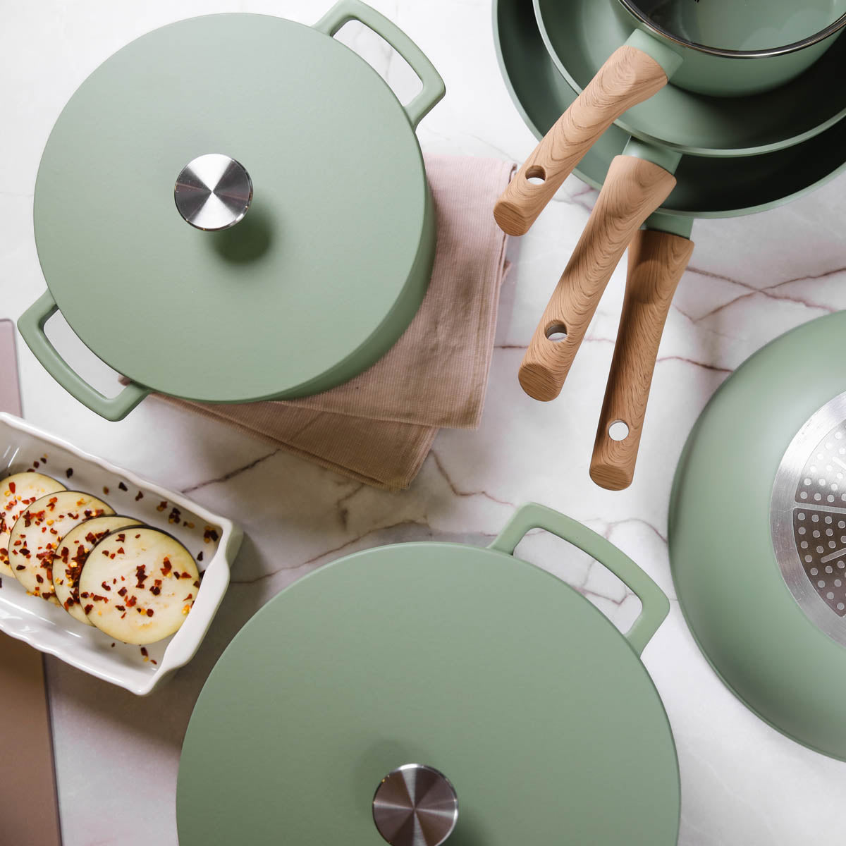 Nadia Loves C&P Gusseiserner Bräter 24 cm - 4 Liter