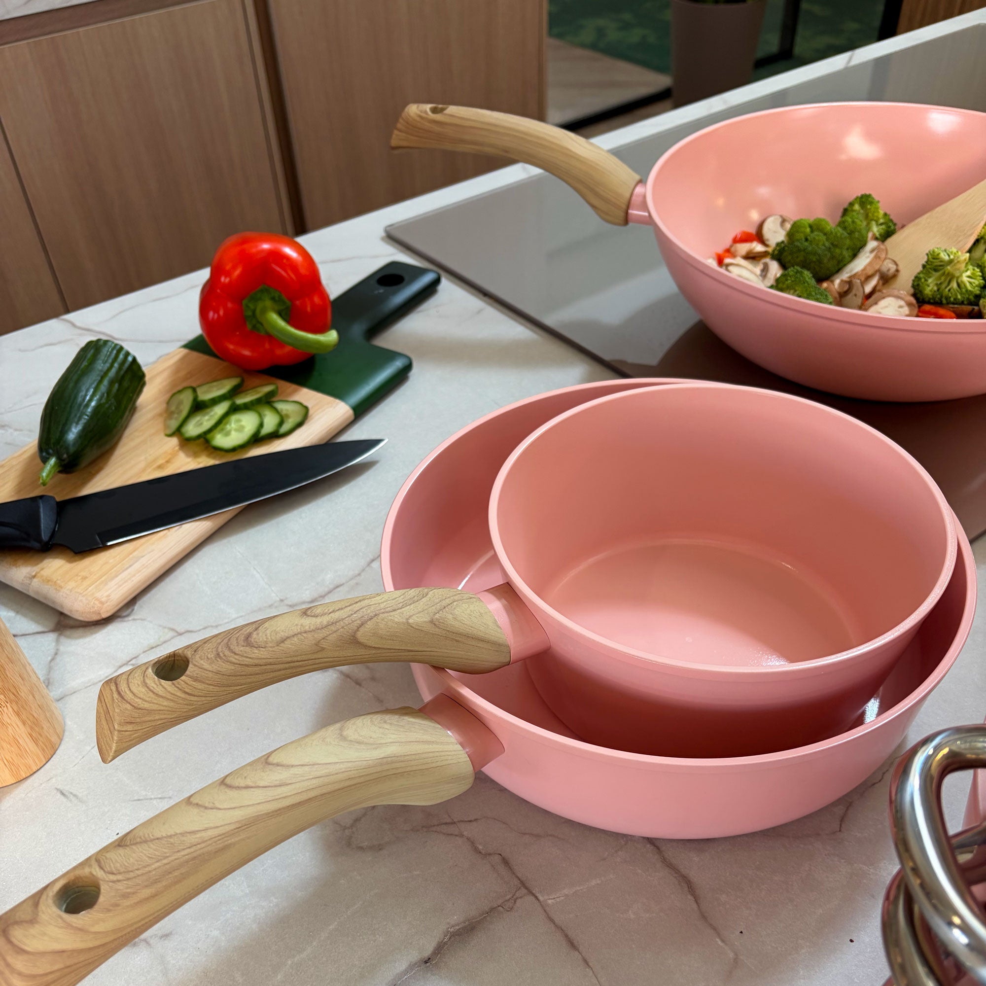 Blush Cookware set 9-piece