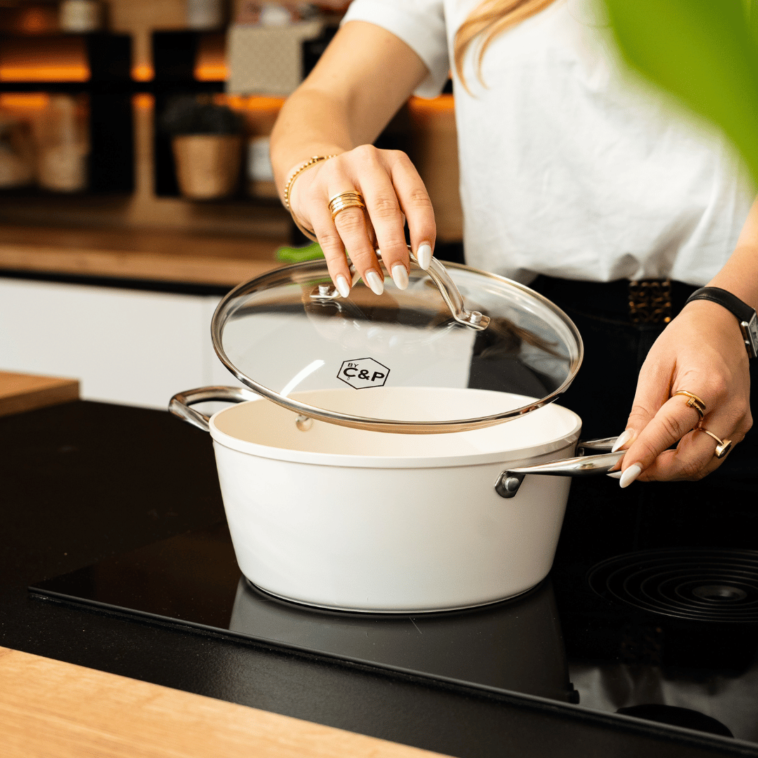 Go Ivory Kookpan met deksel 24 cm