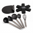 Ensemble d'accessoires Cook & Pan noir avec 5 ustensiles, protecteurs de casserole et séparateurs de poêle.