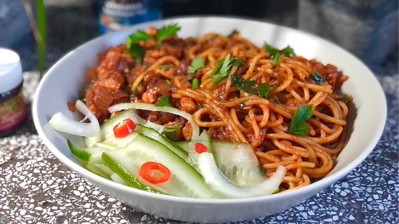 Surinaamse Bami met Atjar Ketimoen