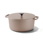 Taupe of Mind gietijzeren braadpan 28 cm met deksel en twee handvaten in beige kleur
