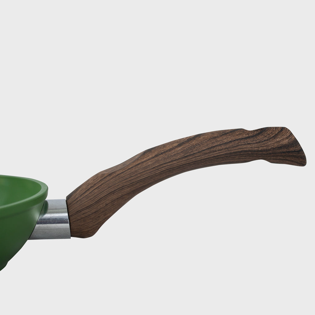 Houtenlook handvat van een groene koekenpan 20 cm | Go Green By C&P