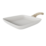 Cook & Pan Go Ivory Grillpan 28 cm er en hvid, firkantet PFAS-pande med keramisk antiaanbaklaag, riller og beige, ergonomisk håndtag. Inductie geschikt, den er vist på en almindelig hvid baggrund.