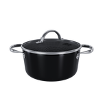Zwarte roestvrijstalen kookpan van 22 cm met glazen deksel en hittebestendige handgrepen.