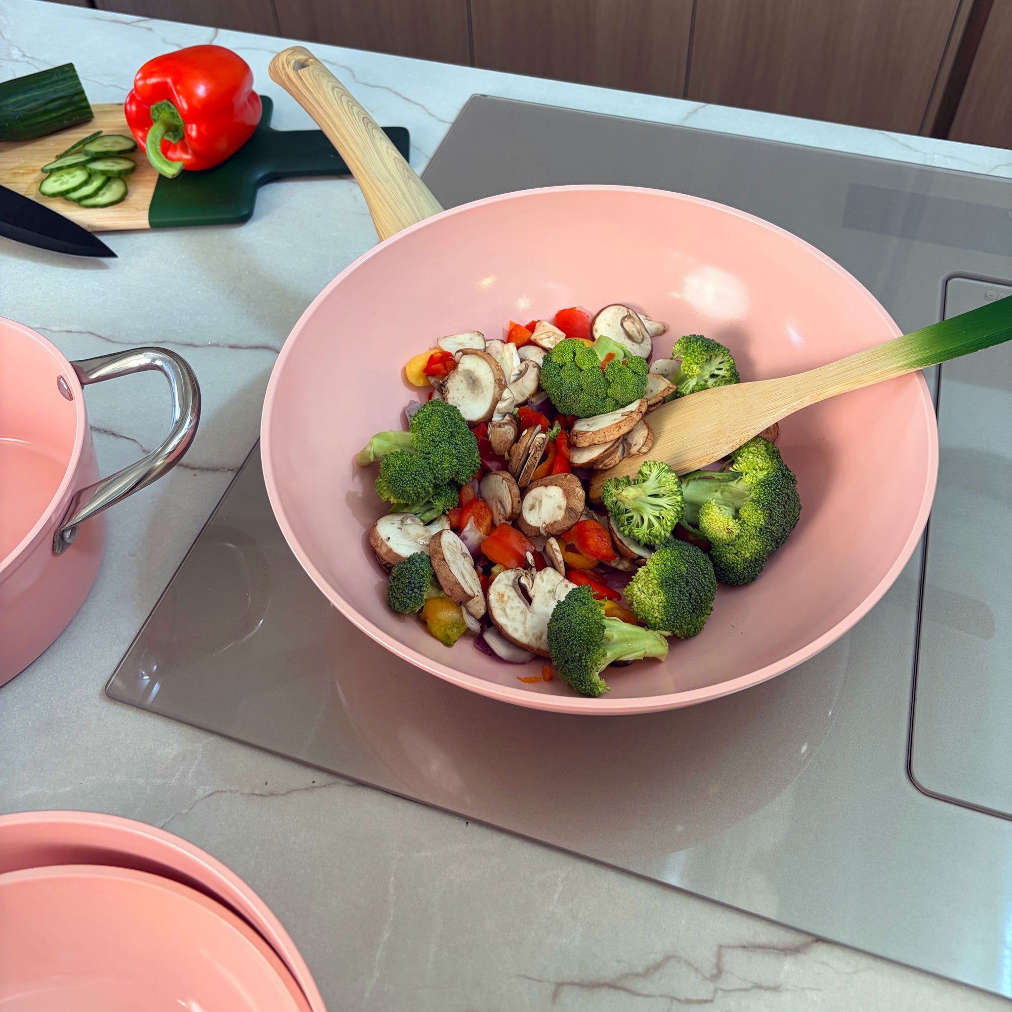 Blush Wok pan 30 cm