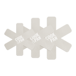 Trois protège-poêles couleur ivoire avec cinq protubérances et une impression blanche.