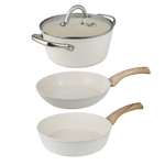 Batterie de cuisine 3 pièces avec un revêtement céramique ivoire et des poignées en bois, incluant une casserole avec couvercle en verre.