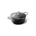 Zwarte braadpan van 24 cm met twee handgrepen en glazen deksel met stoomopening.